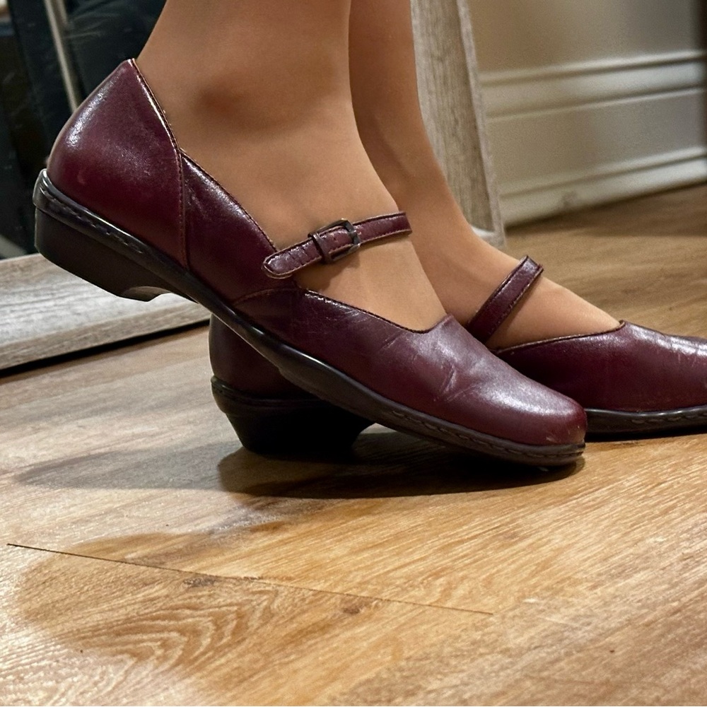 Elegant Burgundy Mary Jane Flats